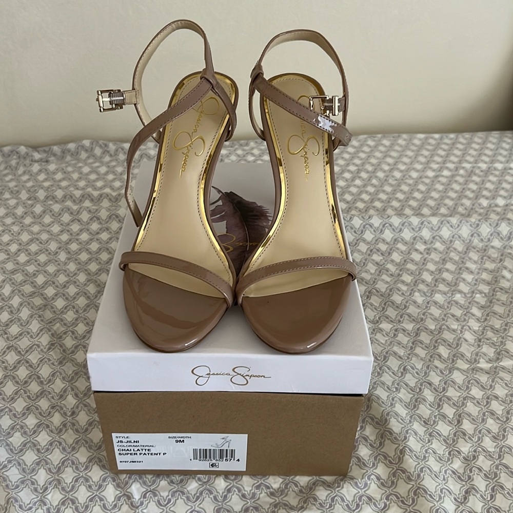 Extremely beautiful and sexy heel